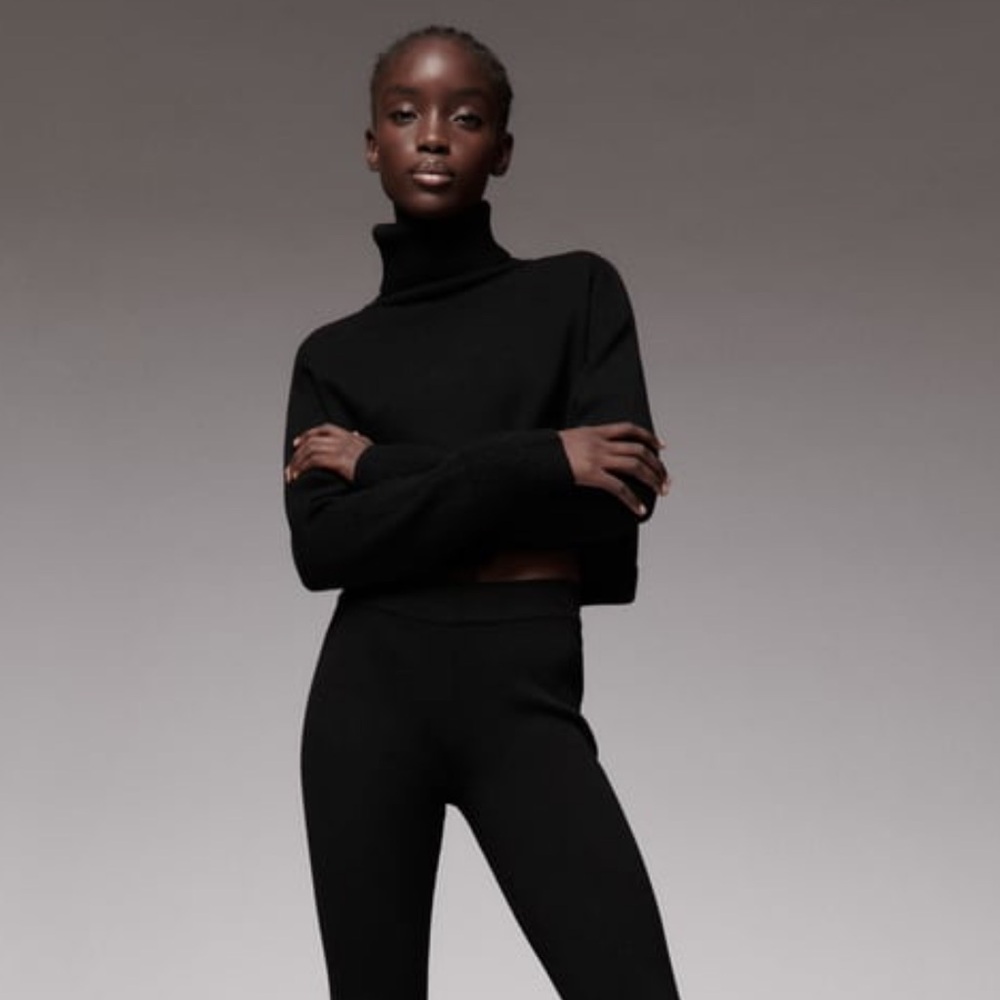 Zara Black Turtleneck Sweater